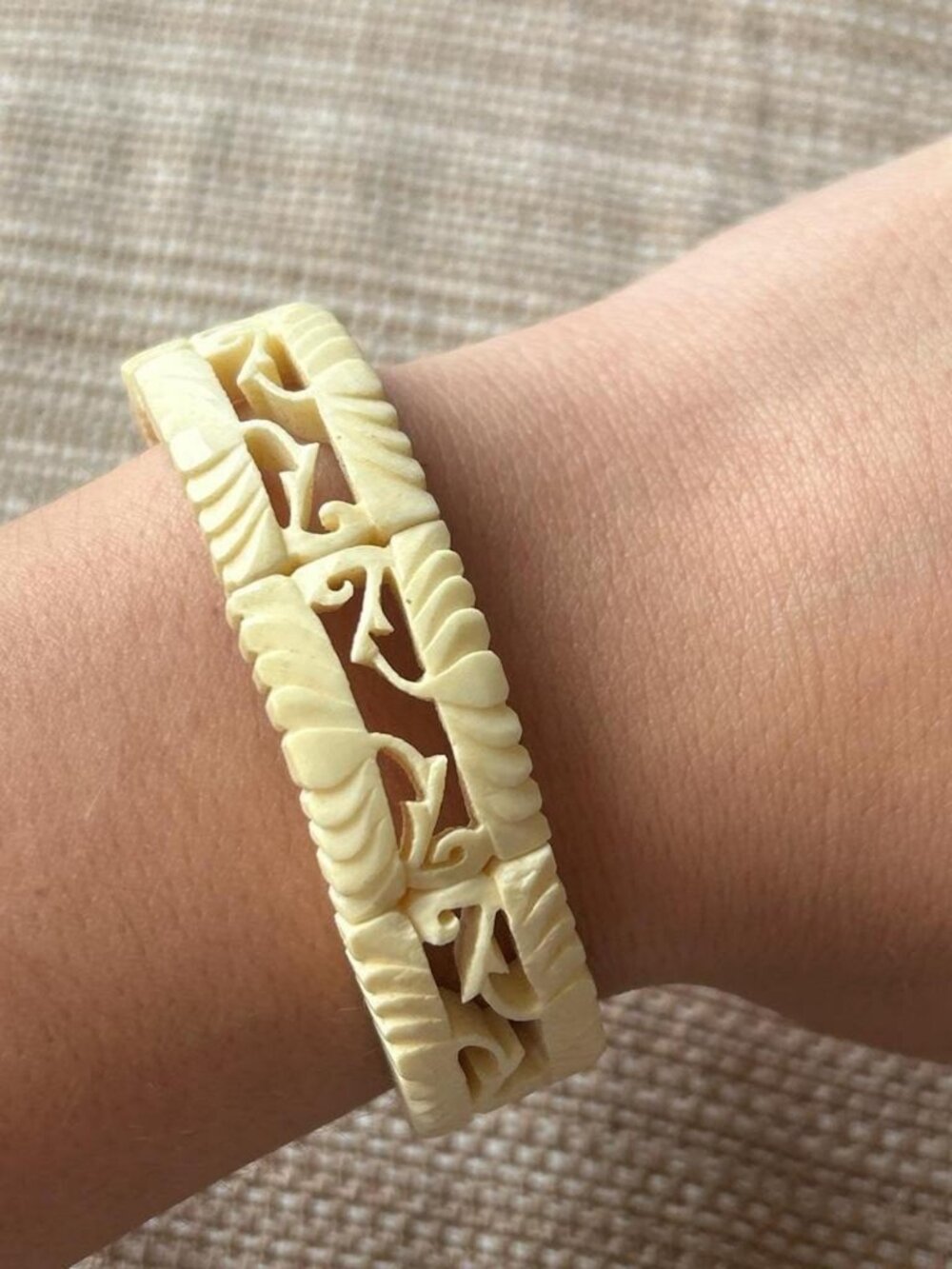 Cream and tan vintage bracelet